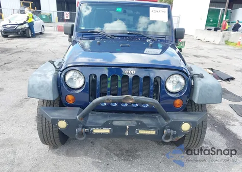 2013 Jeep Wrangler Unlimited Sport z USA, uszkodzony, nr VIN 1C4BJWDG9DL550253